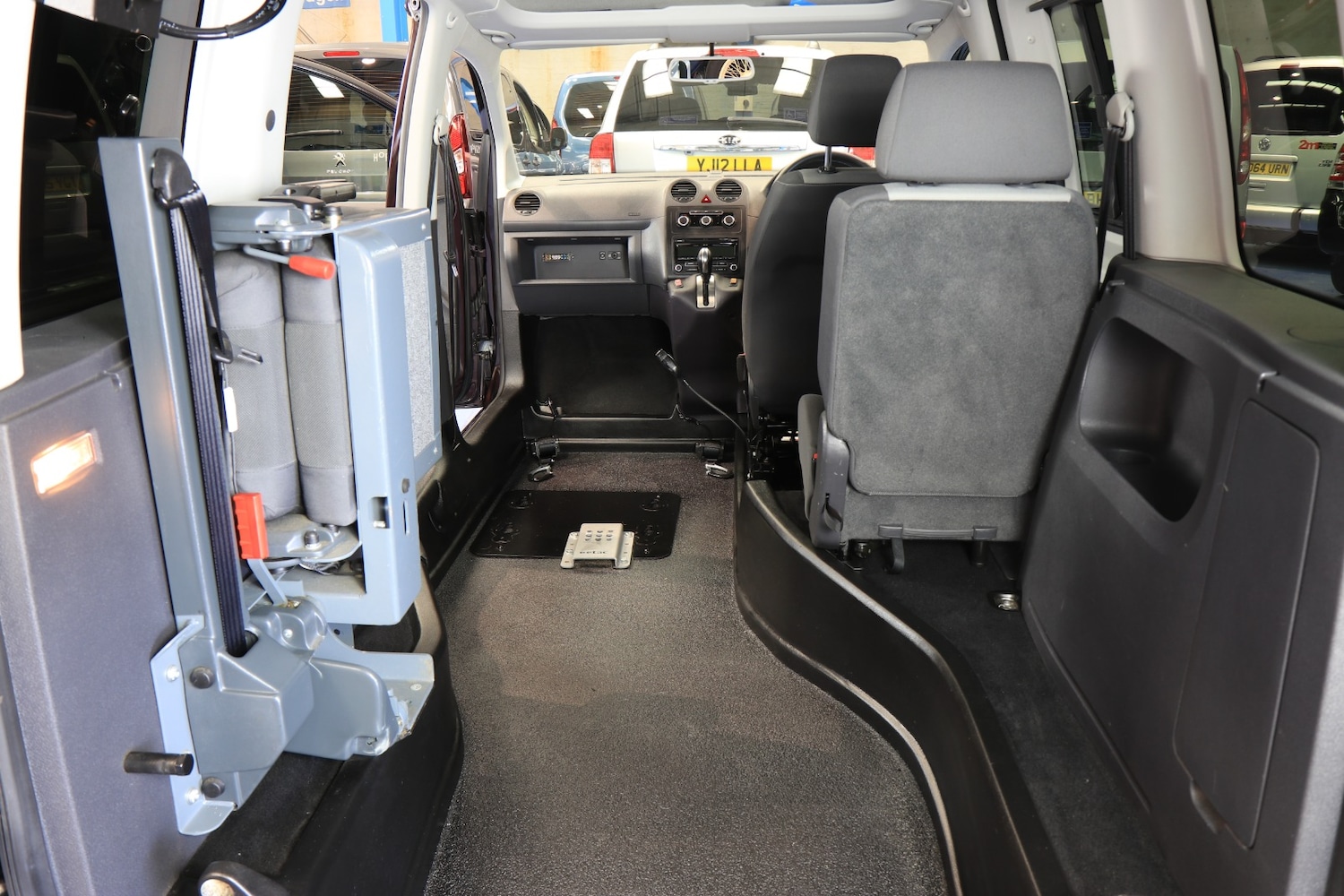 Used Volkswagen Caddy 2014 for sale - 77475025: Photo 2