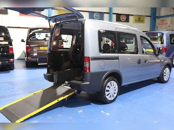 Used Vauxhall Combo 2009 for sale - 76479986: Photo