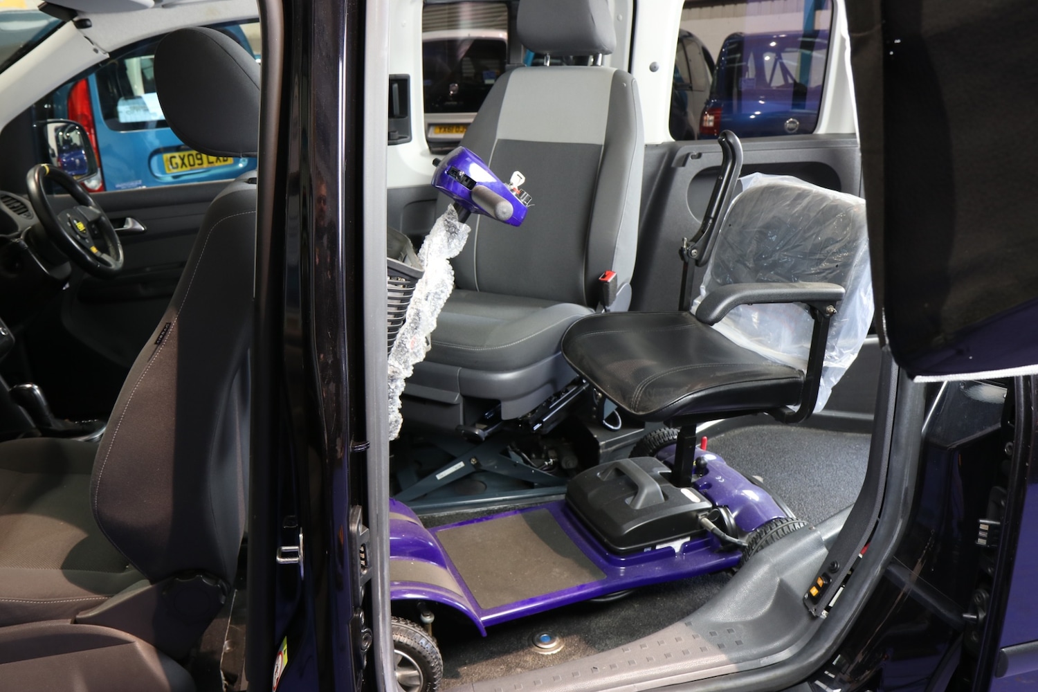 Used Volkswagen Caddy 2011 for sale - 77474904: Photo 12