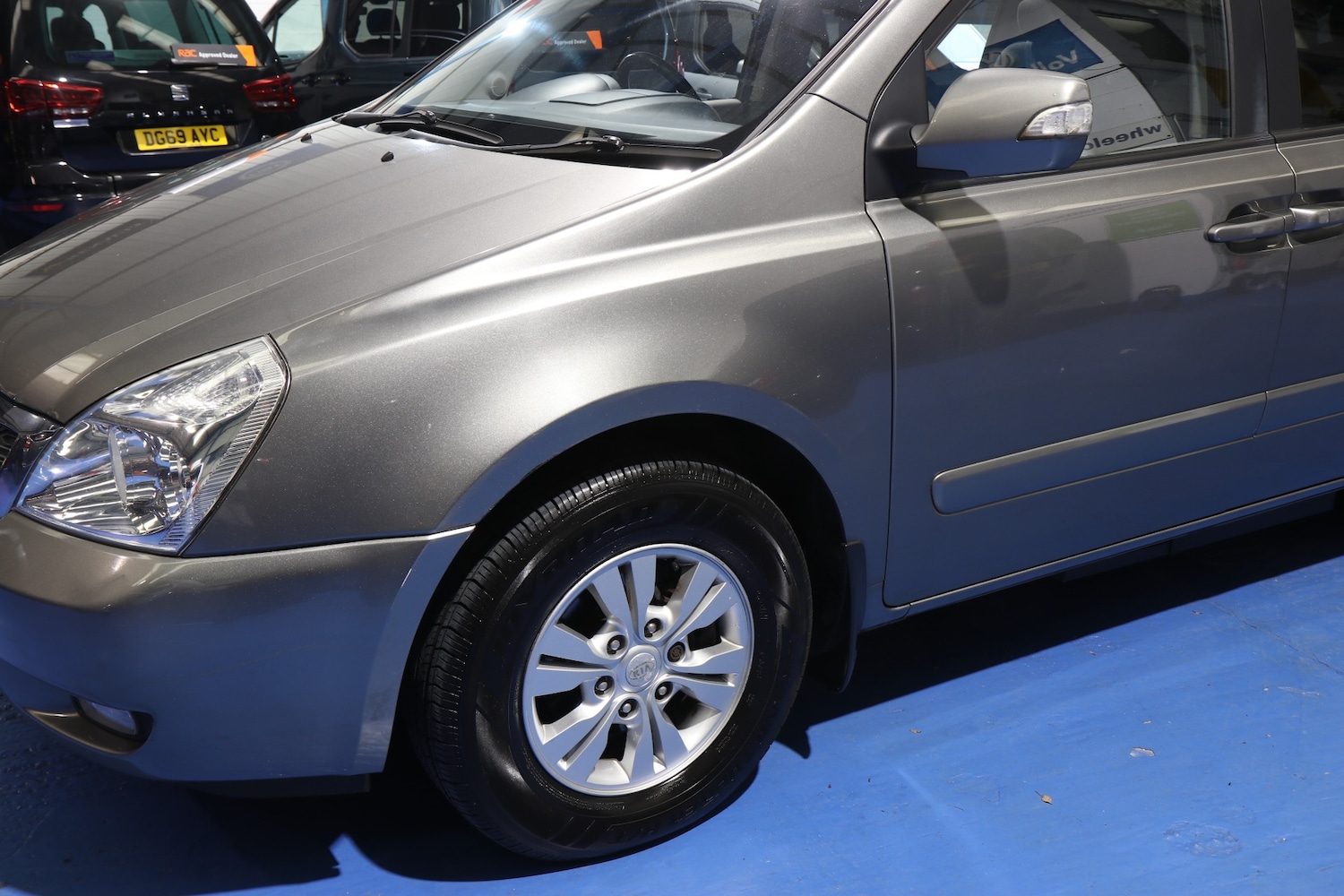 Used Kia Sedona 2011 for sale - 77864601: Photo 12