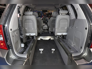 Used Kia Sedona 2011 for sale - 77864601: Photo