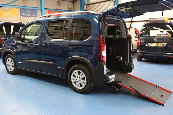 Used Peugeot Rifter 2021 for sale - 75148948: Photo 2
