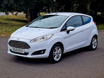 Used Ford Fiesta 2015 for sale - 76198627: Photo