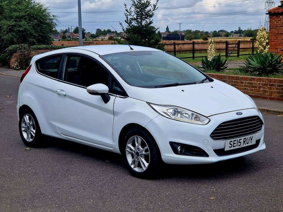 Used Ford Fiesta 2015 for sale - 76198627: Photo 3