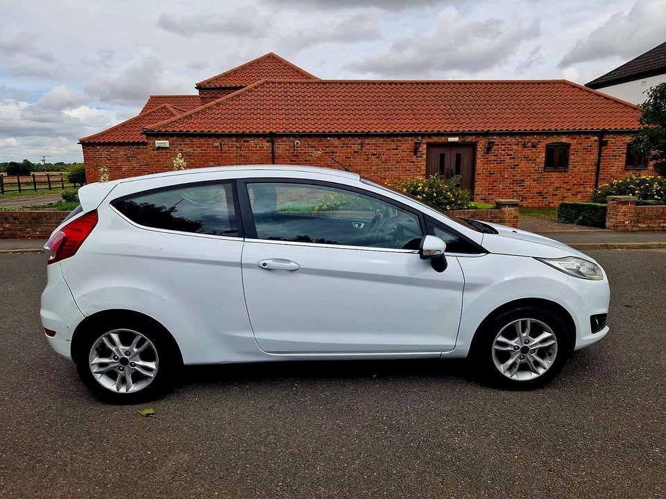 Used Ford Fiesta 2015 for sale - 76198627: Photo 7