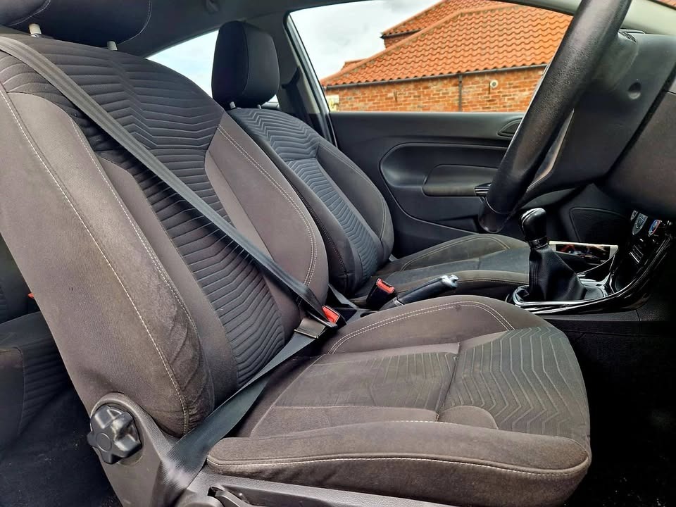 Used Ford Fiesta 2015 for sale - 76198627: Photo 9