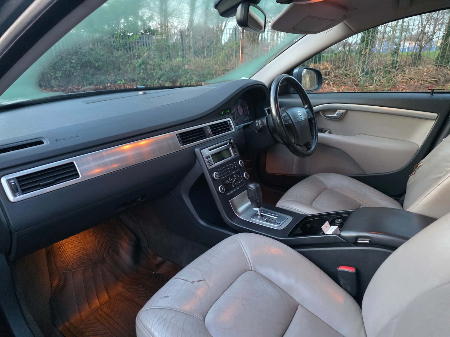 Used Volvo V70 2008 for sale - 77258618: Photo 13