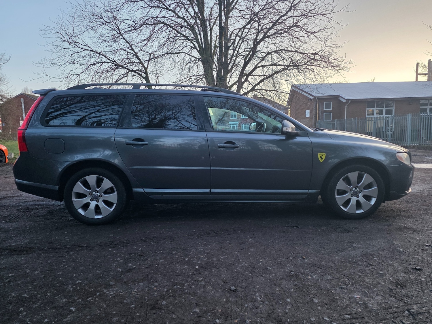 Used Volvo V70 2008 for sale - 77258618: Photo 6