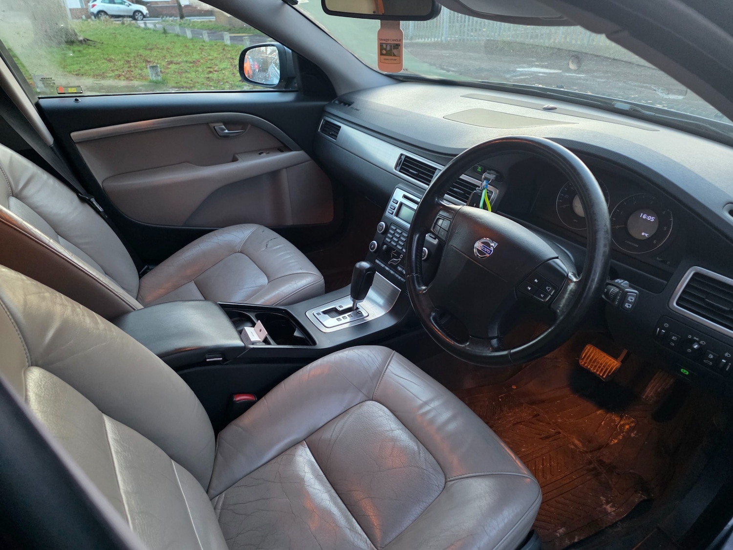 Used Volvo V70 2008 for sale - 77258618: Photo 9