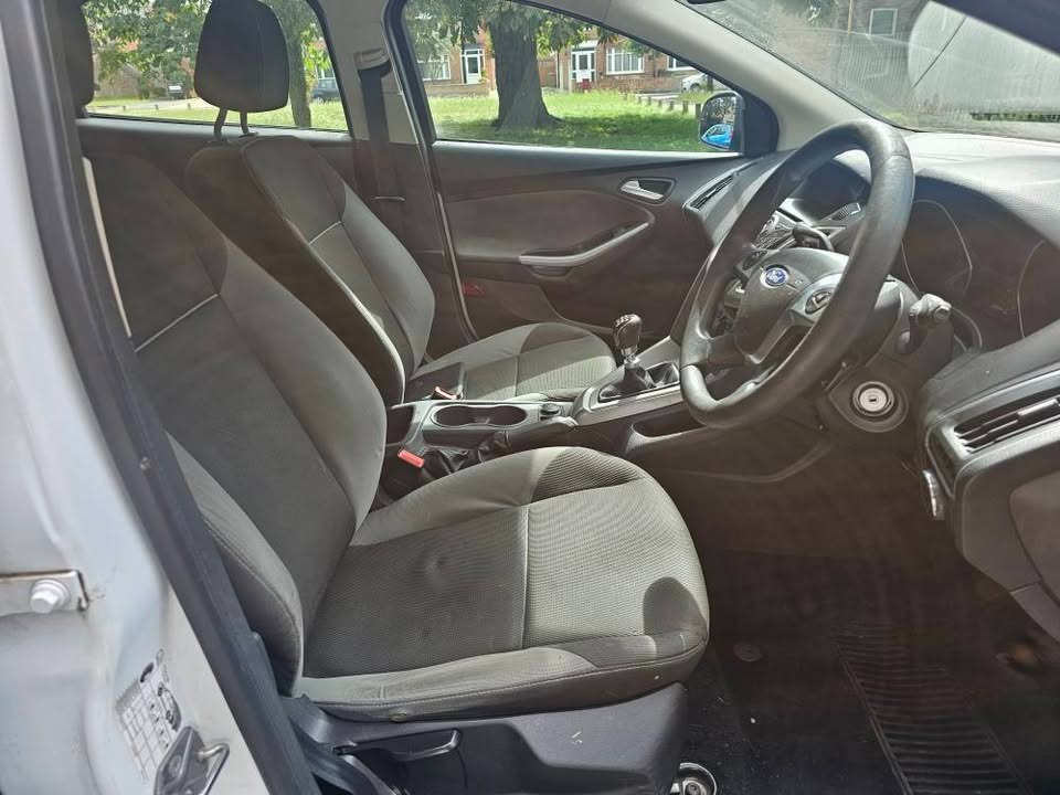 Used Ford Focus 2012 for sale - 76198622: Photo 9