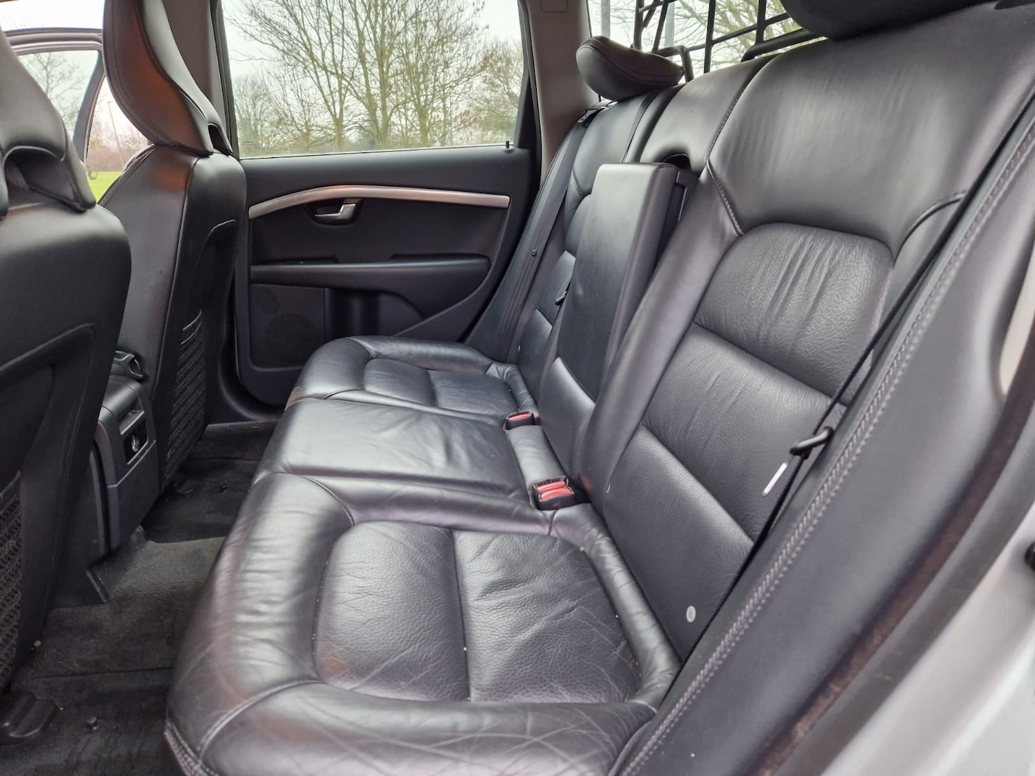 Used Volvo XC70 2010 for sale - 77147761: Photo 11