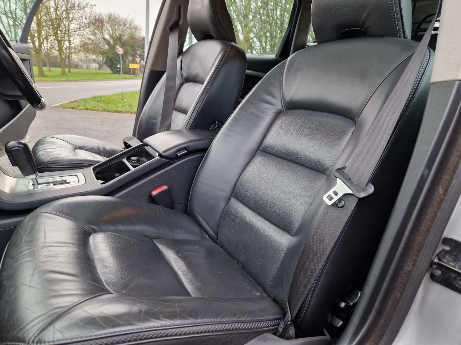 Used Volvo XC70 2010 for sale - 77147761: Photo 12