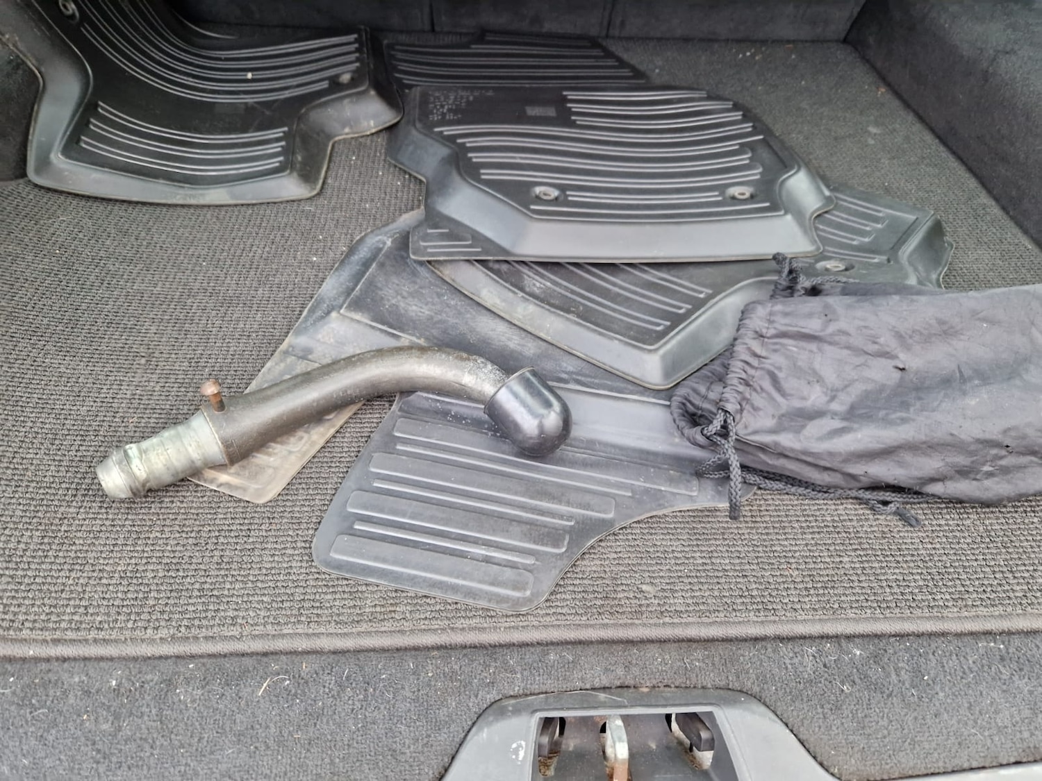 Used Volvo XC70 2010 for sale - 77147761: Photo 16