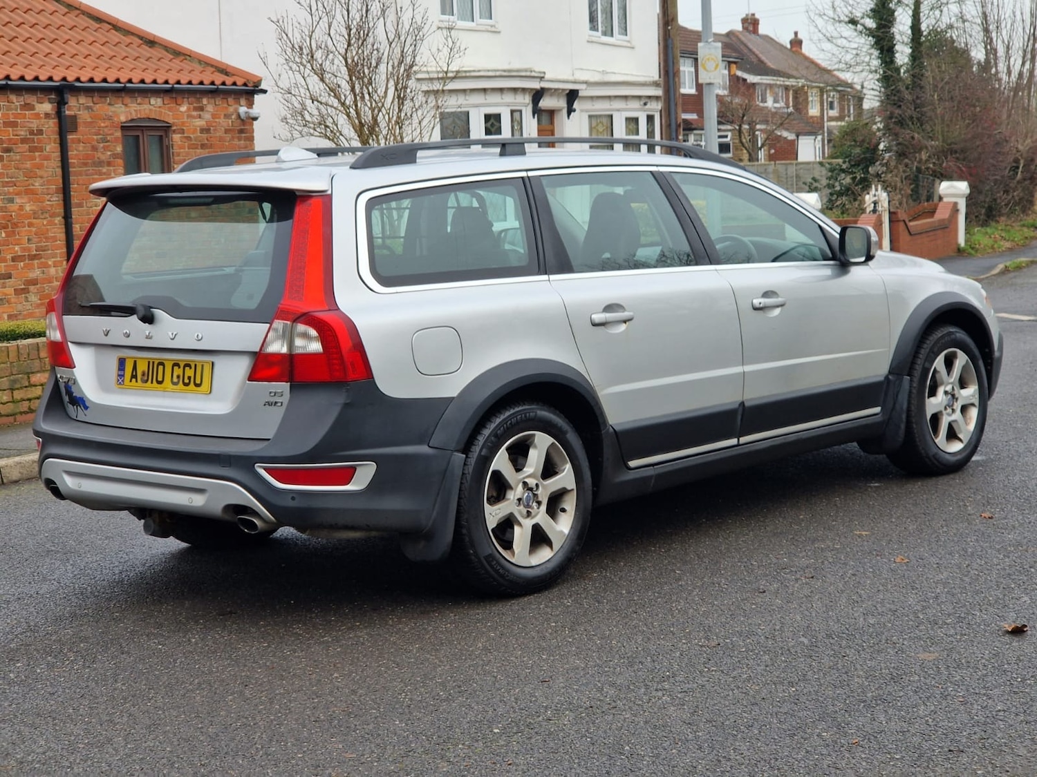 Used Volvo XC70 2010 for sale - 77147761: Photo 5