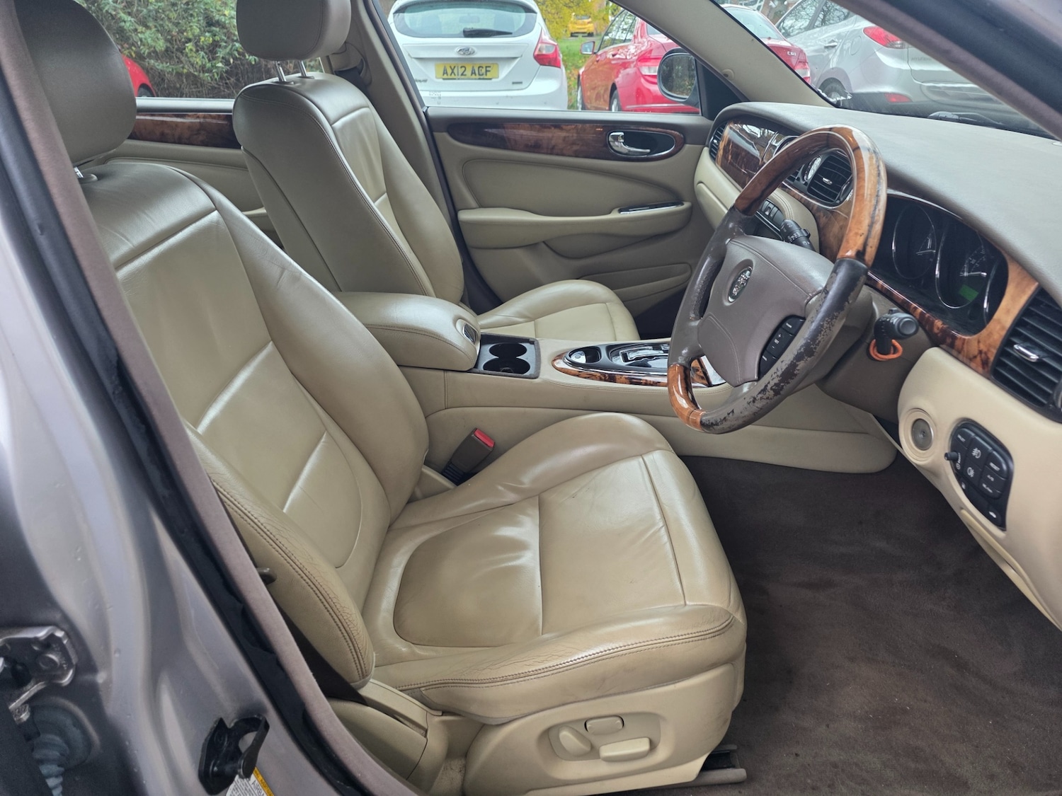 Used Jaguar XJ 2006 for sale - 76544422: Photo 9