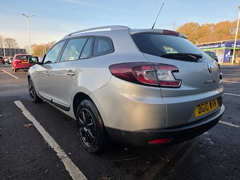 Used Renault Megane 2010 for sale - 76757026: Photo