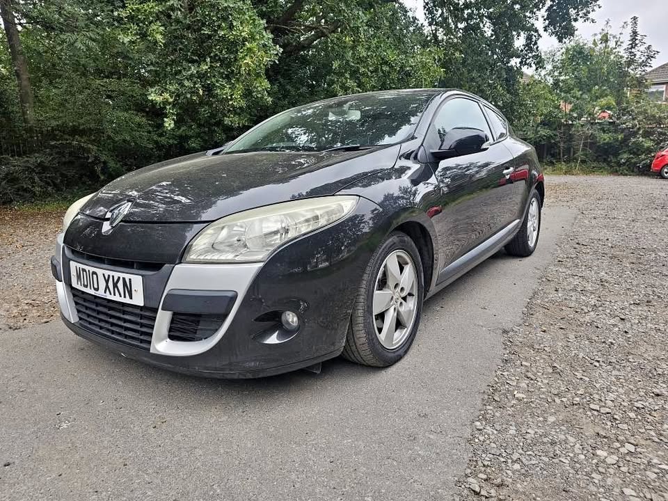 Used Renault Megane 2010 for sale - 76198621: Photo 1