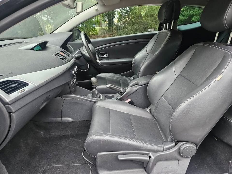 Used Renault Megane 2010 for sale - 76198621: Photo 12