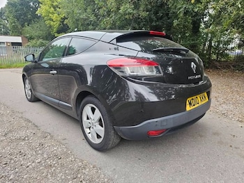 Used Renault Megane 2010 for sale - 76198621: Photo