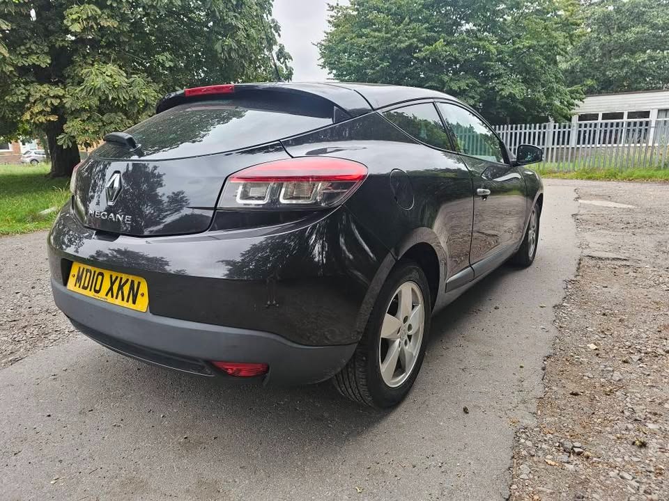 Used Renault Megane 2010 for sale - 76198621: Photo 5
