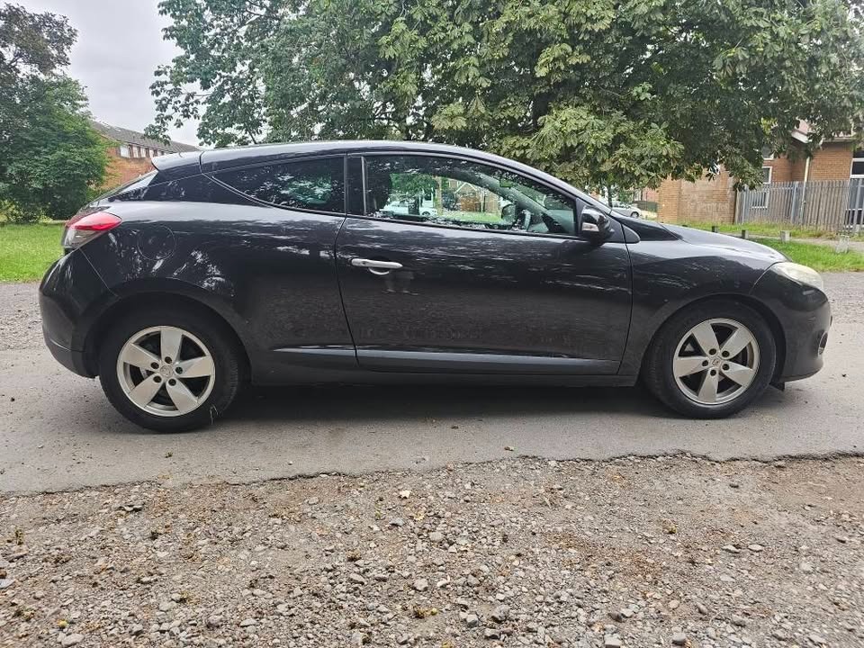 Used Renault Megane 2010 for sale - 76198621: Photo 6