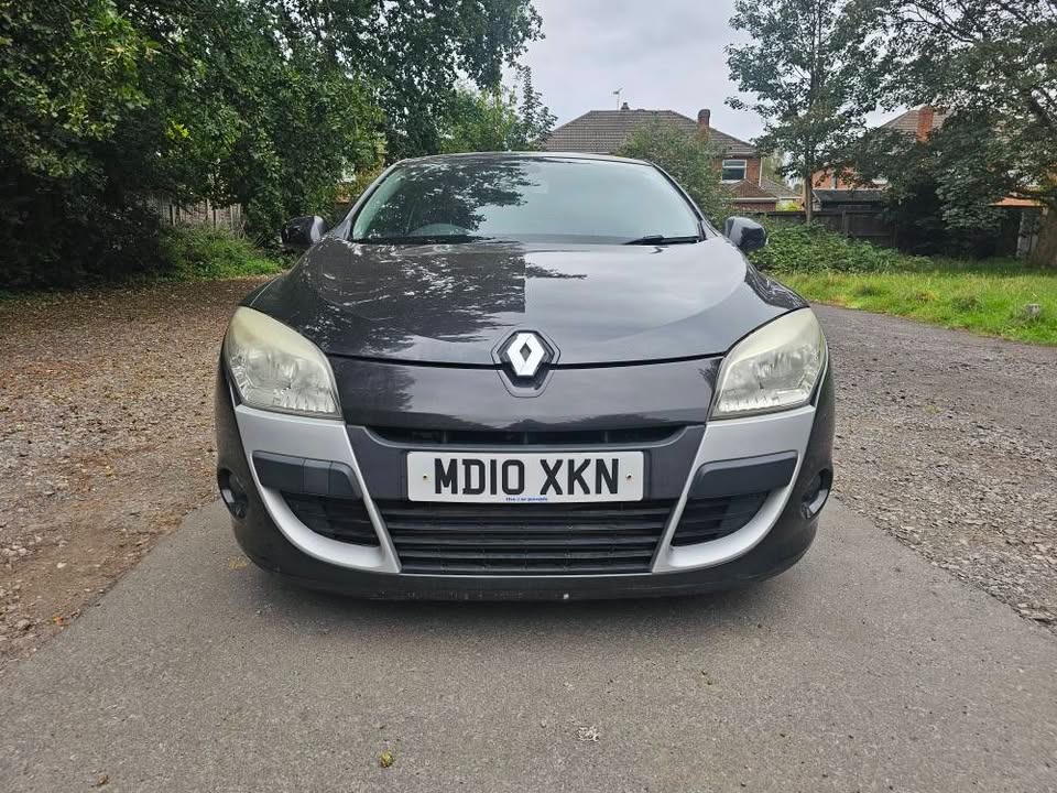 Used Renault Megane 2010 for sale - 76198621: Photo 8