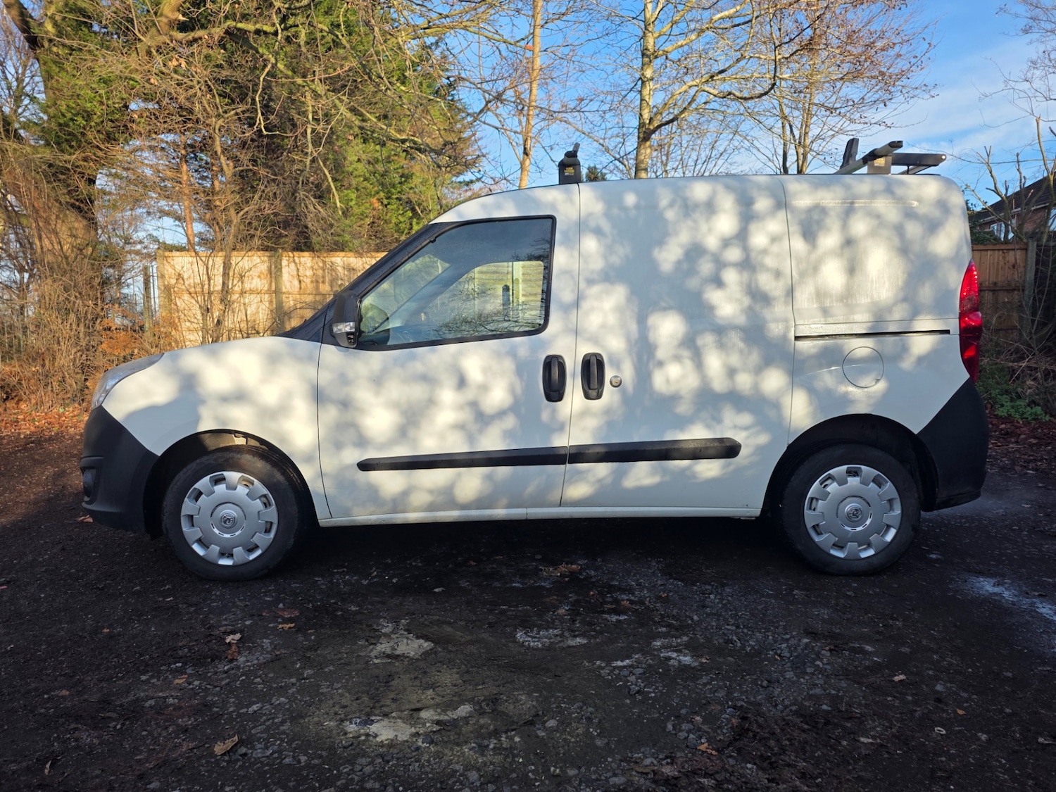 Used Vauxhall Combo 2018 for sale - 77127679: Photo 2