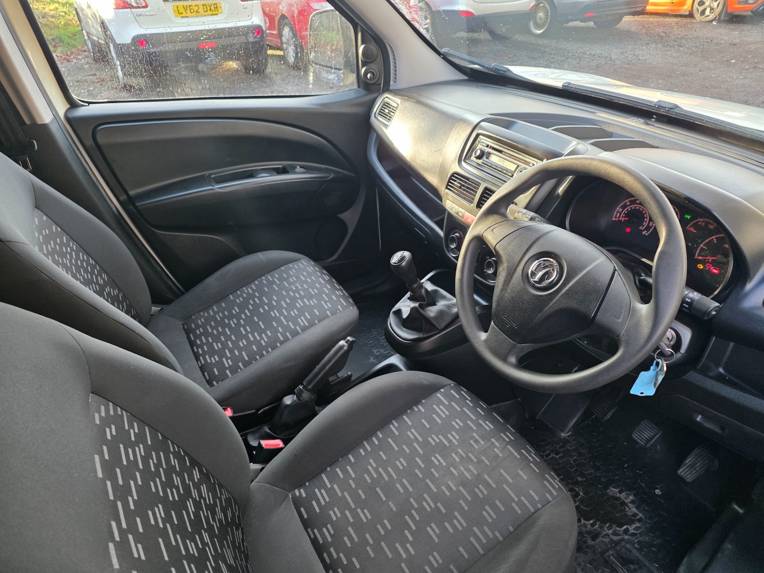 Used Vauxhall Combo 2018 for sale - 77127679: Photo 9
