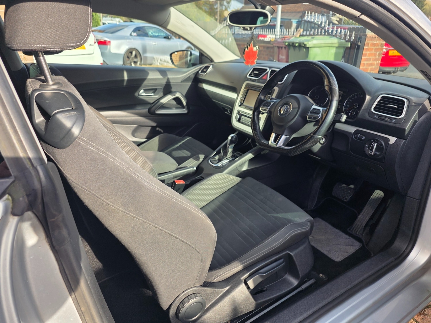 Used Volkswagen Scirocco 2010 for sale - 76694374: Photo 5