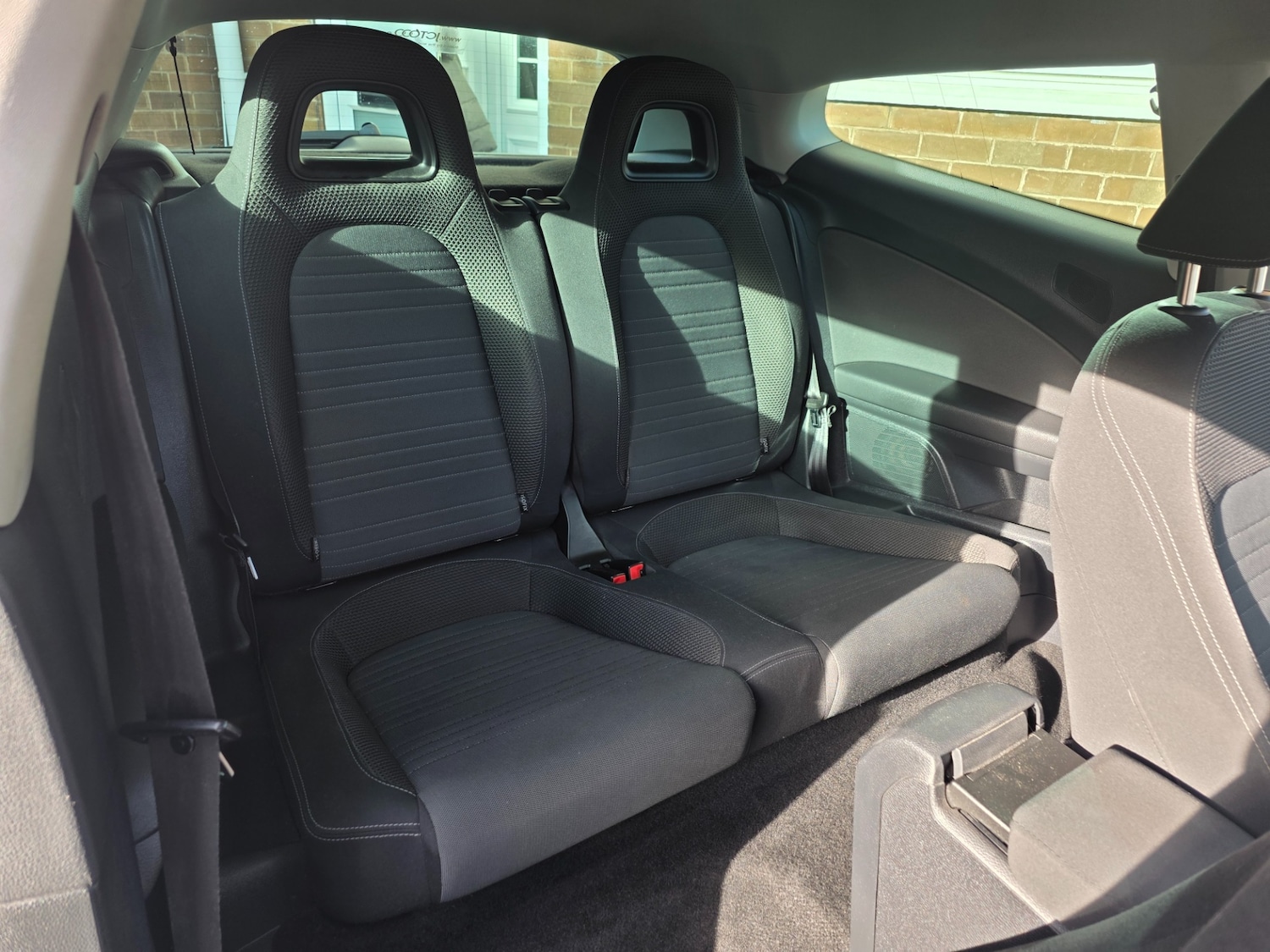 Used Volkswagen Scirocco 2010 for sale - 76694374: Photo 6