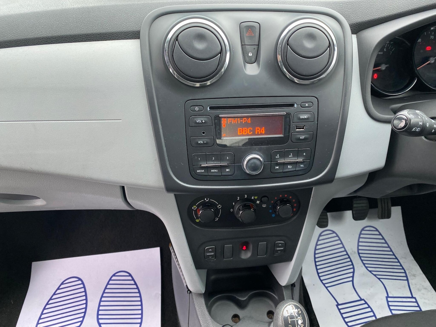 Used Dacia Sandero 2013 for sale - 78086814: Photo 23