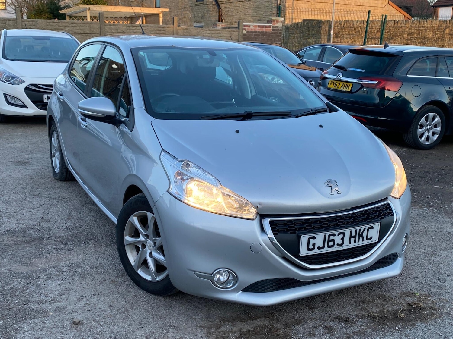 Used Peugeot 208 2013 for sale - 78086411: Photo 11