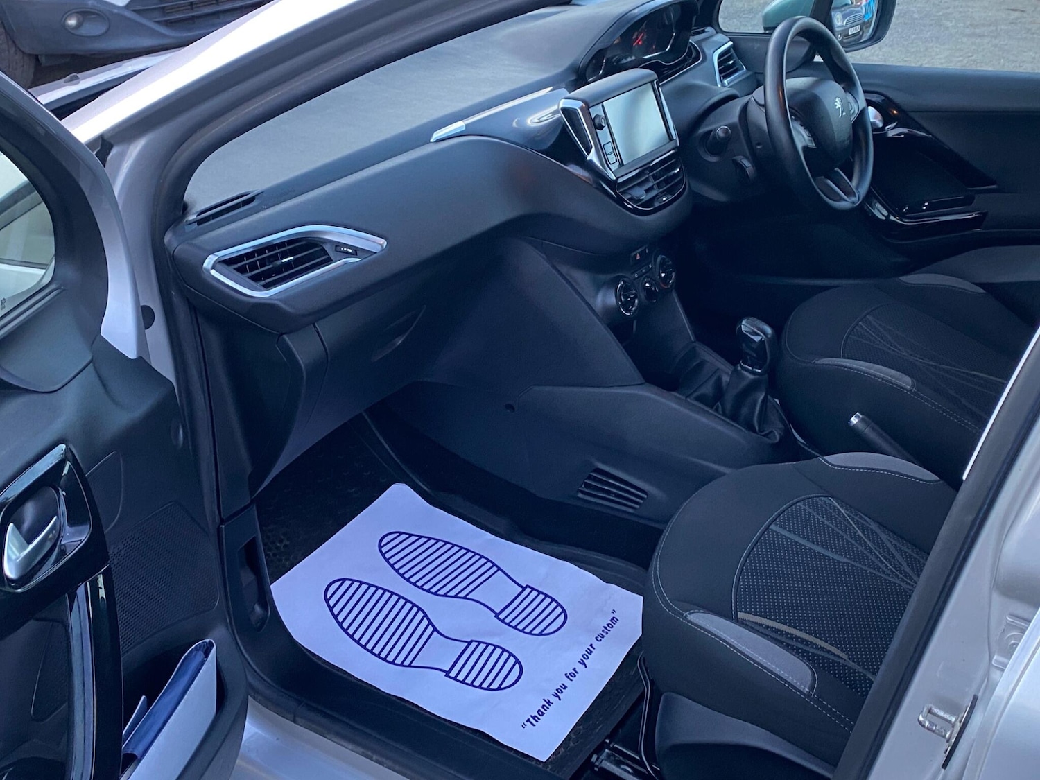 Used Peugeot 208 2013 for sale - 78086411: Photo 23