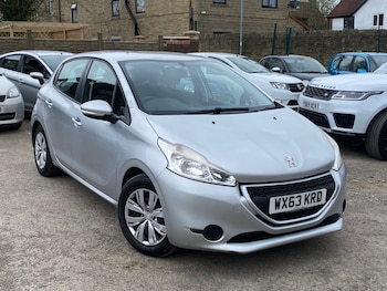 Used Peugeot 208 2013 for sale - 78251080: Photo