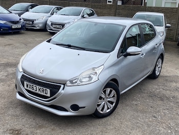 Used Peugeot 208 2013 for sale - 78251080: Photo