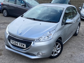 Used Peugeot 208 2014 for sale - 78231897: Photo