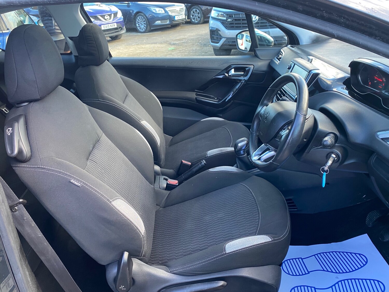 Used Peugeot 208 2014 for sale - 78182417: Photo 17