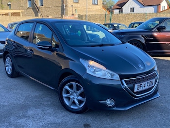 Used Peugeot 208 2014 for sale - 78335077: Photo