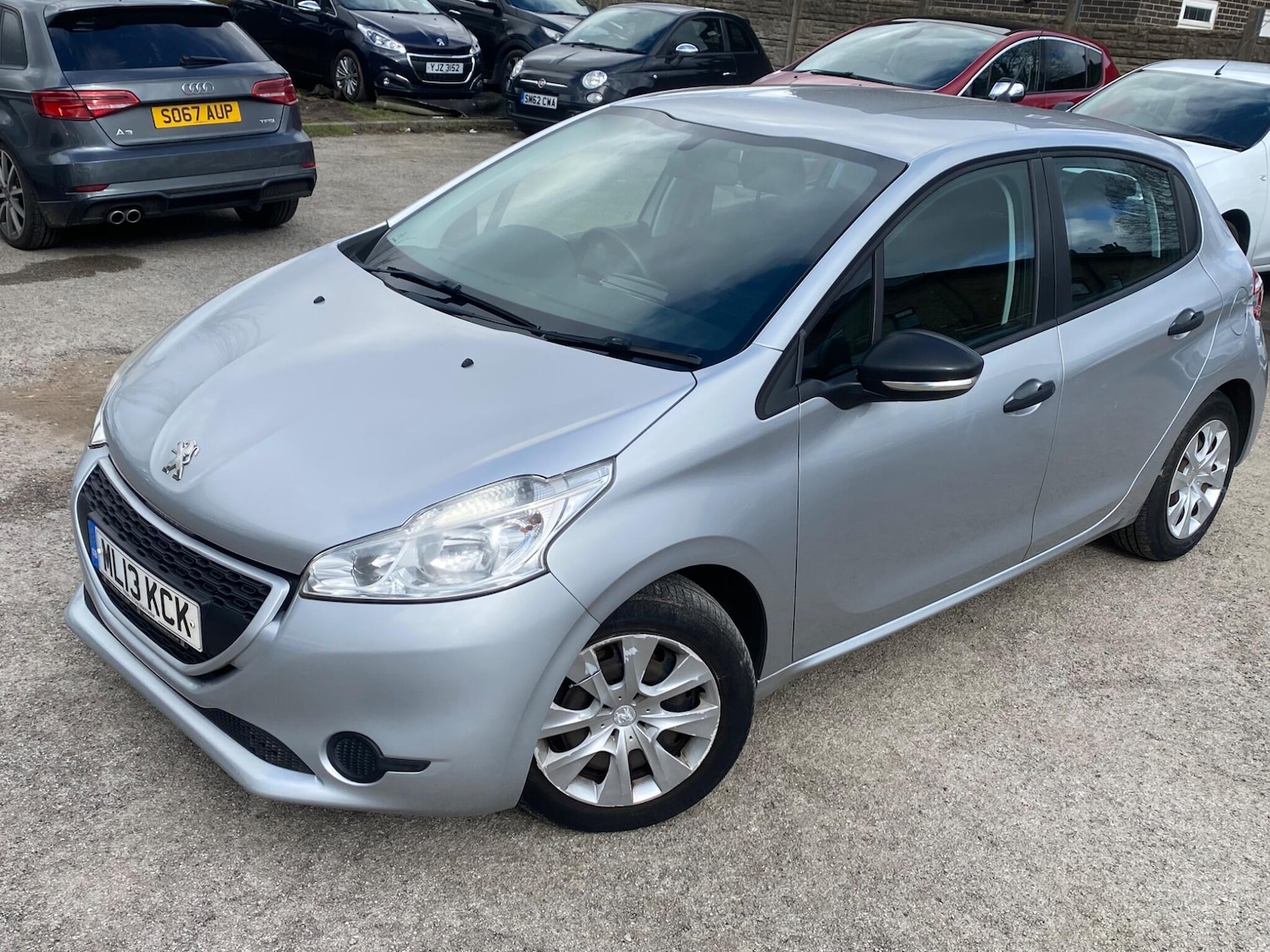 Used Peugeot 208 2013 for sale - 78086776: Photo 11