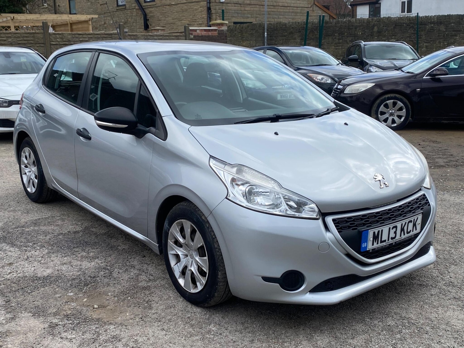 Used Peugeot 208 2013 for sale - 78086776: Photo 15