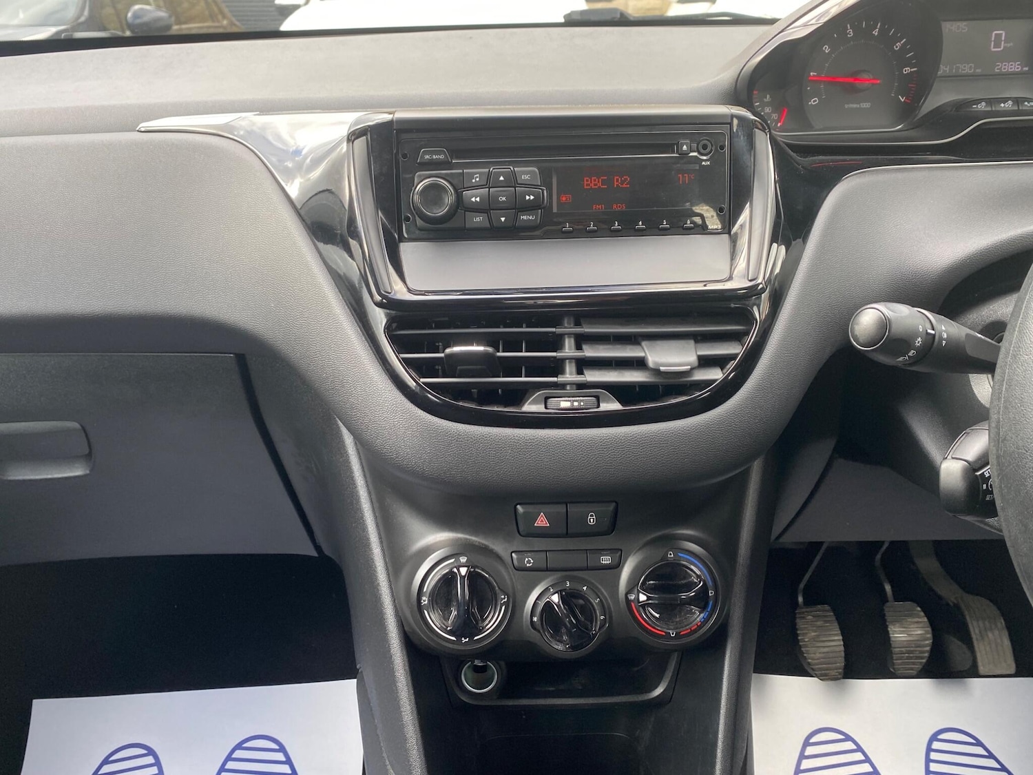 Used Peugeot 208 2013 for sale - 78086776: Photo 31