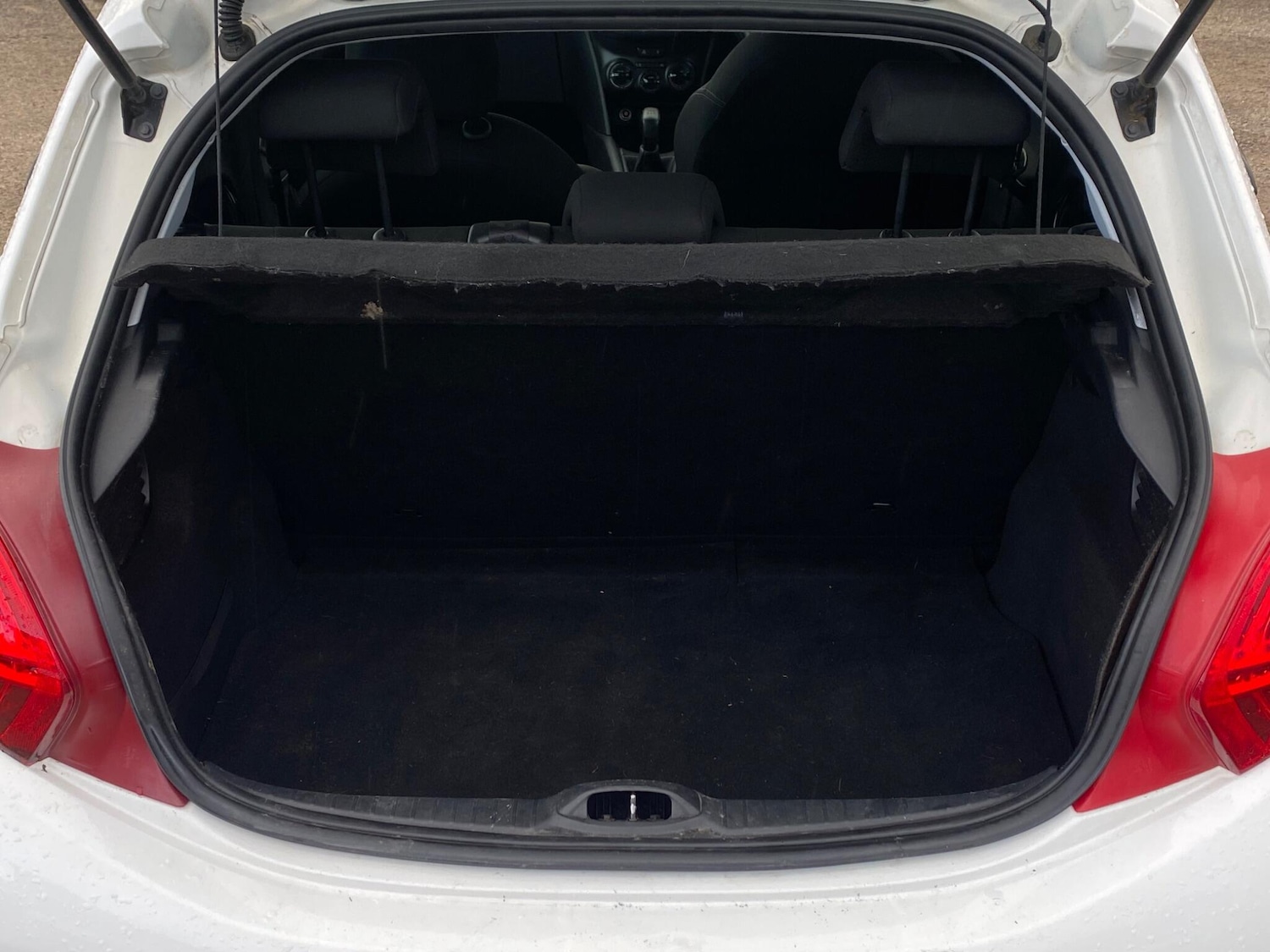 Used Peugeot 208 2013 for sale - 78087173: Photo 16