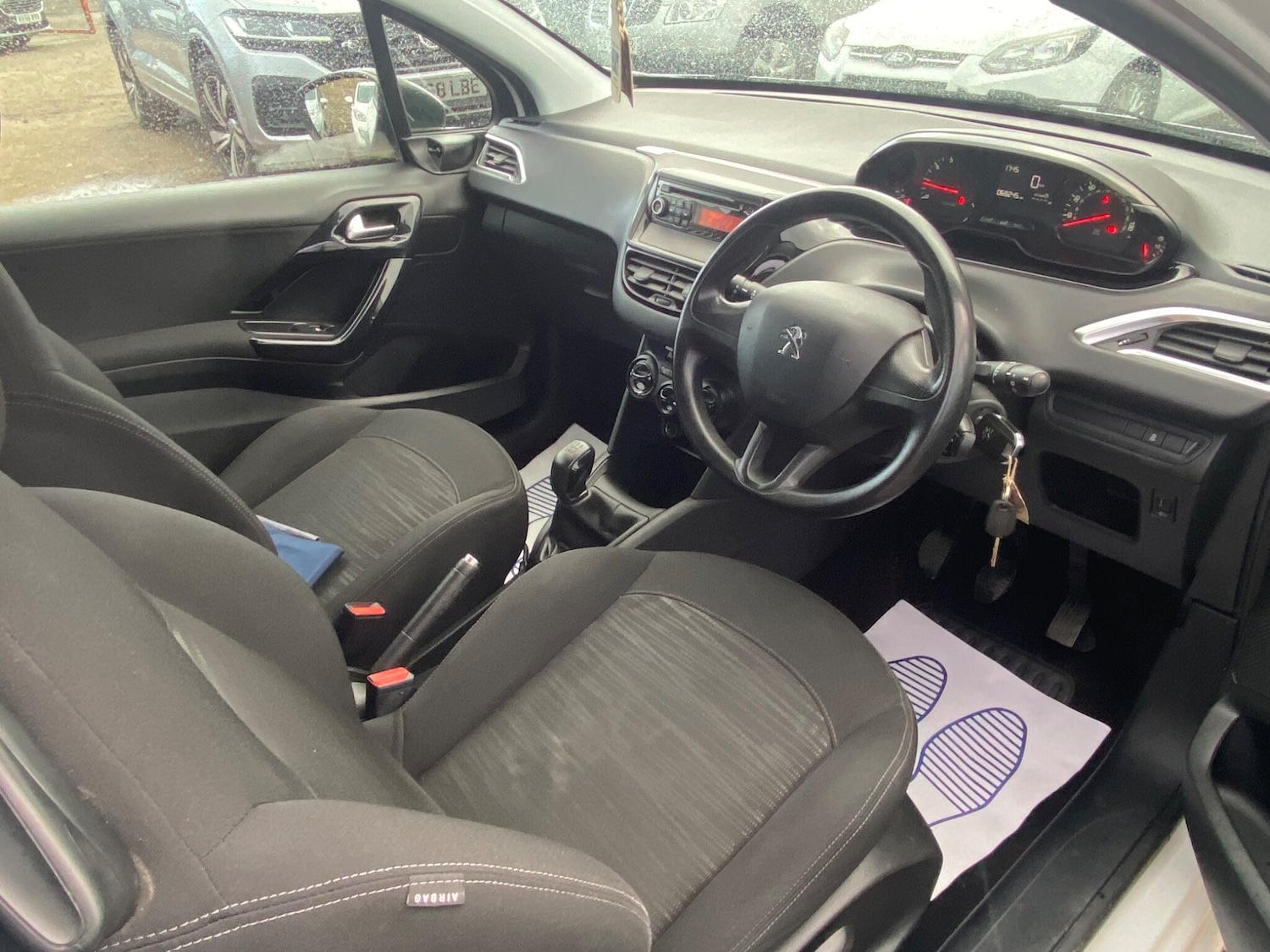 Used Peugeot 208 2013 for sale - 78087173: Photo 22