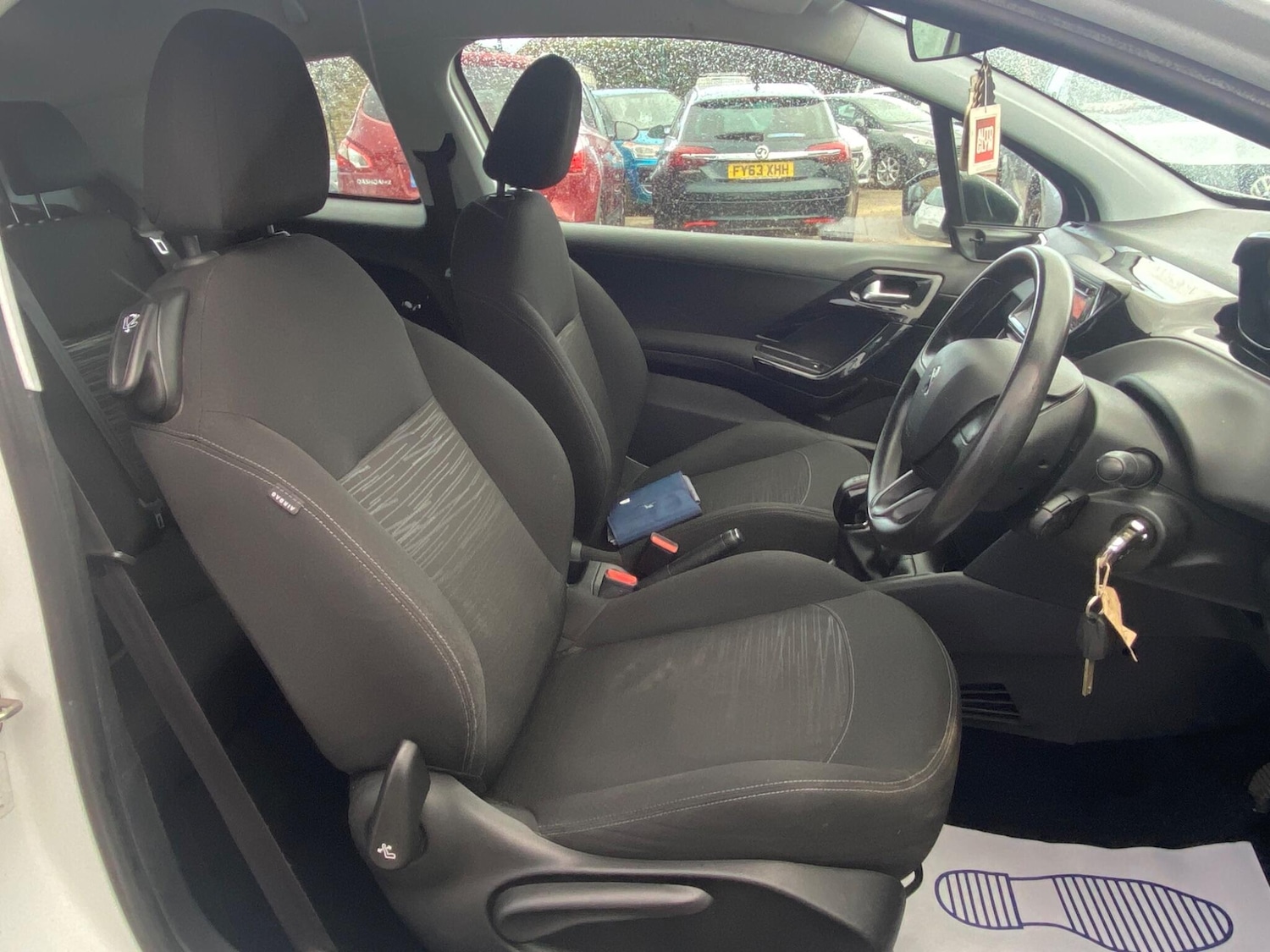 Used Peugeot 208 2013 for sale - 78087173: Photo 23