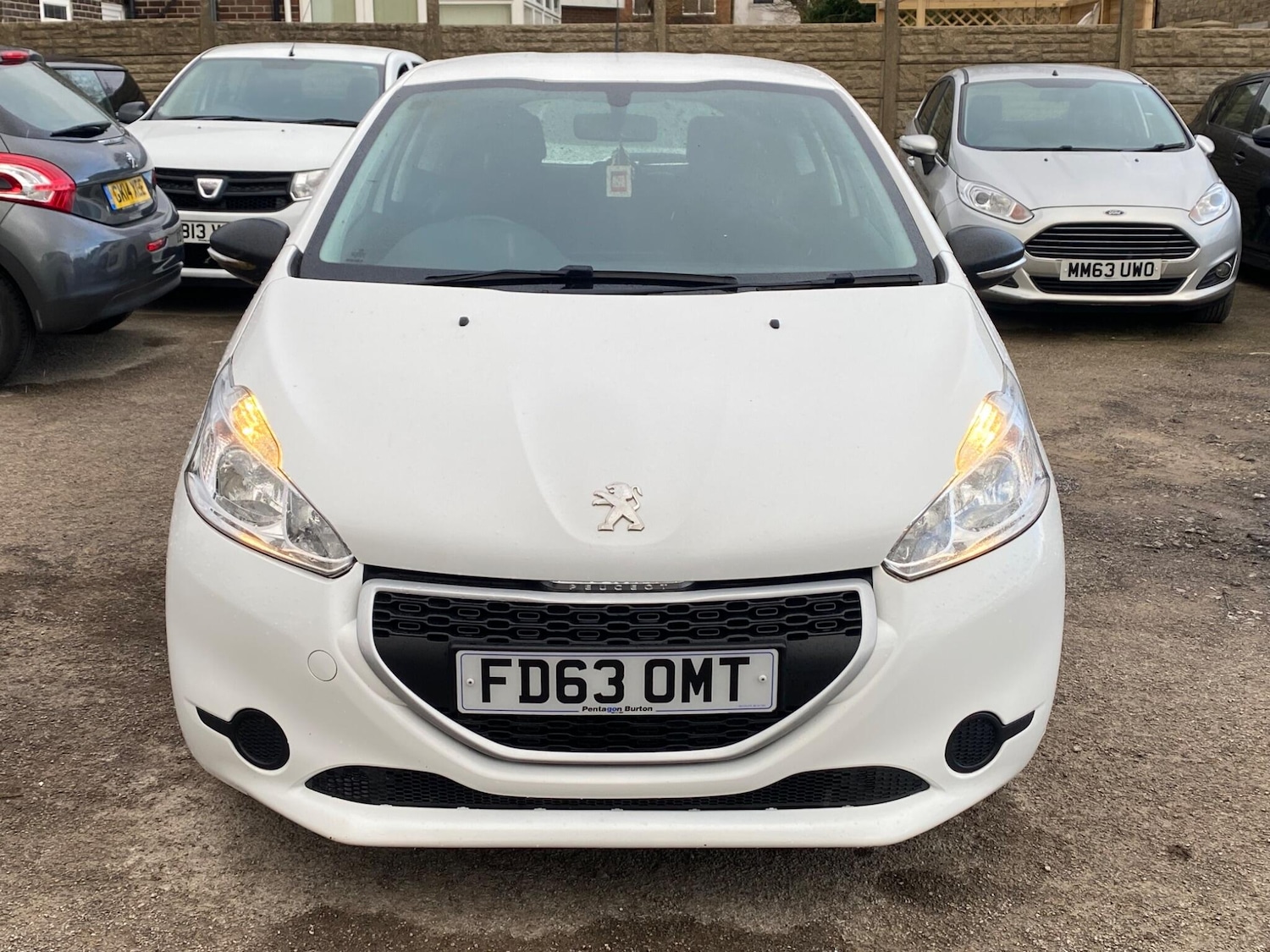 Used Peugeot 208 2013 for sale - 78087173: Photo 4