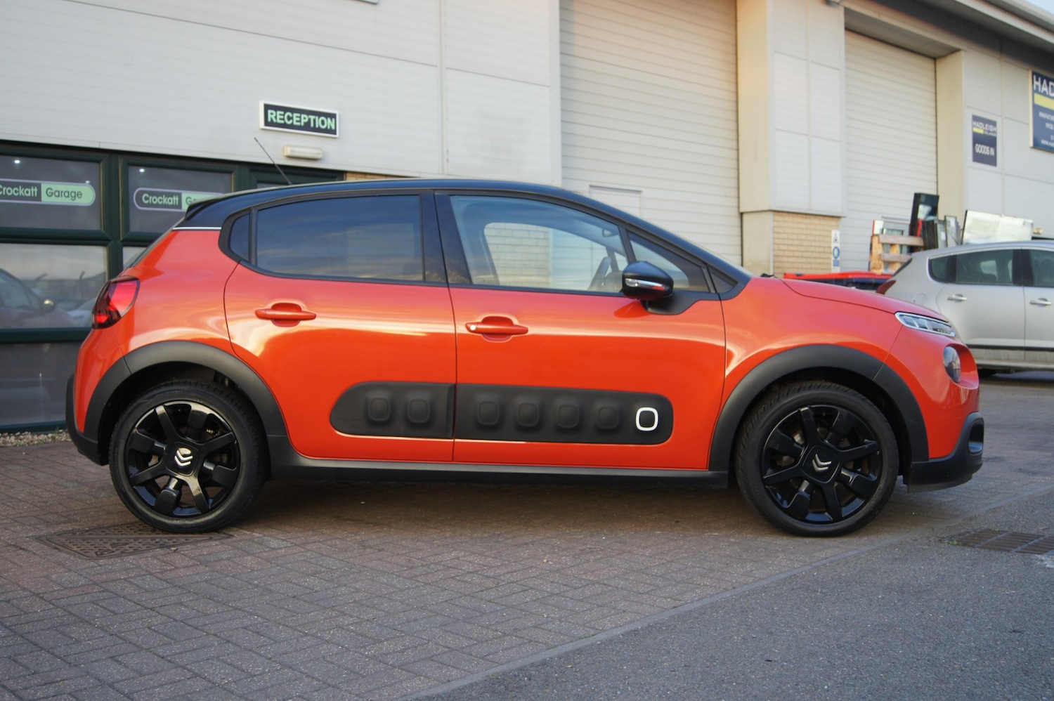 Used Citroen C3 2017 for sale - 76132992: Photo 2