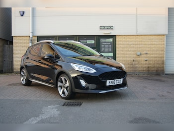 Used Ford Fiesta 2018 for sale - 76102208: Photo