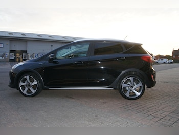 Used Ford Fiesta 2018 for sale - 76102208: Photo