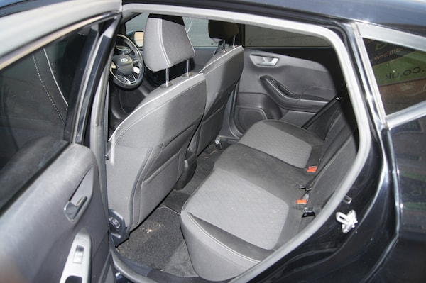 Used Ford Fiesta 2018 for sale - 76102208: Photo 6