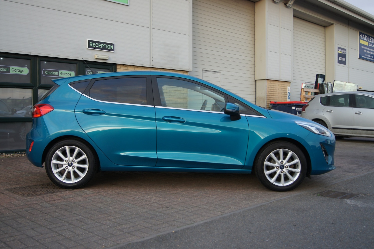 Used Ford Fiesta 2019 for sale - 76133116: Photo 2